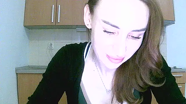 Snapshot of GlarysLoveressSx chatting on March 26, 2026, 9:26 am GlarysLoveressSx online show from March 26, 2026, 9:26 am