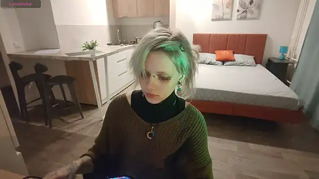 Snapshot of StijenaHunt chatting on March 29, 2026, 2:50 pm StijenaHunt online show from March 29, 2026, 2:50 pm