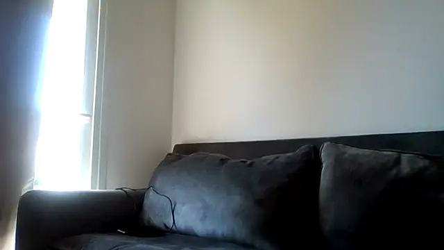 Emily B X online show from March 25, 2026, 9:59 am