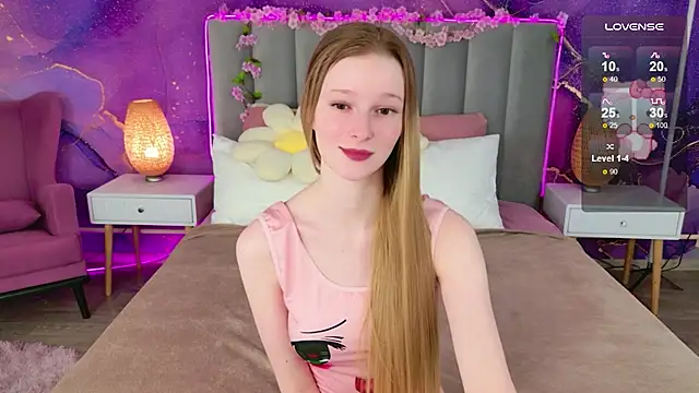 Mollydollzz online show from April 7, 2026, 12:38 pm
