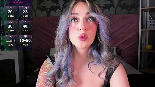Snapshot of _mykinkydoll_ chatting on April 10, 2026, 5:28 pm mykinkydoll online show from April 10, 2026, 5:28 pm