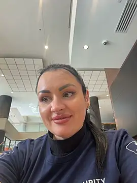 Snapshot of Simona_love777 chatting on April 10, 2026, 8:24 pm Simona love777 online show from April 10, 2026, 8:24 pm