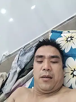 Snapshot of Tinh_love chatting on June 25, 2026, 12:53 pm Tinh love online show from June 25, 2026, 12:53 pm