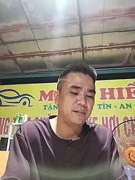 Snapshot of Tinh_love chatting on July 6, 2026, 3:03 pm Tinh love online show from July 6, 2026, 3:03 pm