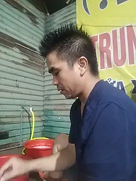 Snapshot of Tinh_love chatting on July 31, 2026, 11:53 am Tinh love online show from July 31, 2026, 11:53 am