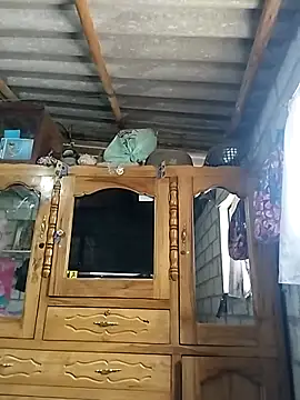 Snapshot of vrlarga chatting on March 24, 2026, 4:01 pm vrlarga online show from March 24, 2026, 4:01 pm