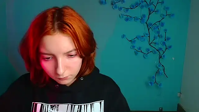 Snapshot of Butterfly_Milly chatting on April 2, 2026, 6:00 am Butterfly Milly online show from April 2, 2026, 6:00 am