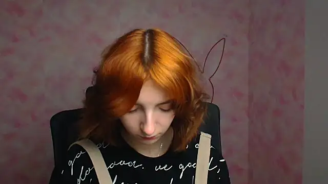 Snapshot of Butterfly_Milly chatting on April 14, 2026, 11:38 am Butterfly Milly online show from April 14, 2026, 11:38 am