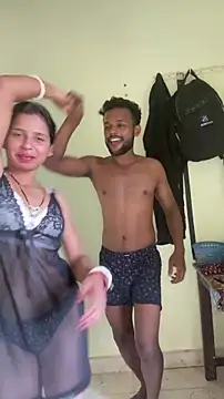 hornysofiya online show from April 14, 2026, 4:18 am