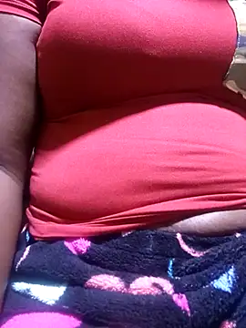 Snapshot of Thandie40 chatting on March 25, 2026, 4:24 pm Thandie40 online show from March 25, 2026, 4:24 pm