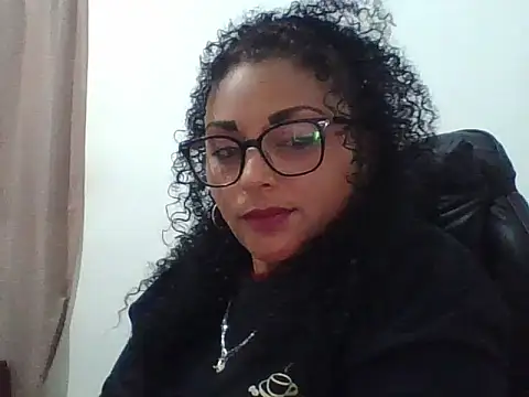 Snapshot of lachurca693 chatting on April 6, 2026, 3:15 am lachurca693 online show from April 6, 2026, 3:15 am