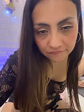Snapshot of LASEXbellaX chatting on April 24, 2026, 4:26 am LASEXbellaX online show from April 24, 2026, 4:26 am