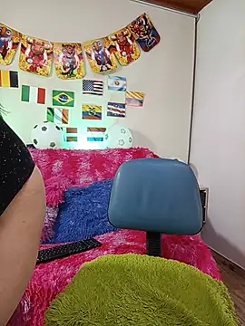 Snapshot of Miss_Pecados chatting on June 19, 2026, 8:23 pm Miss Pecados online show from June 19, 2026, 8:23 pm