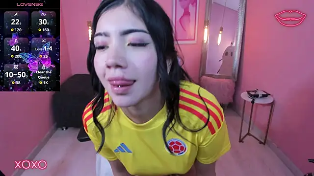 Soffi x x  online show from June 18, 2026, 9:14 am