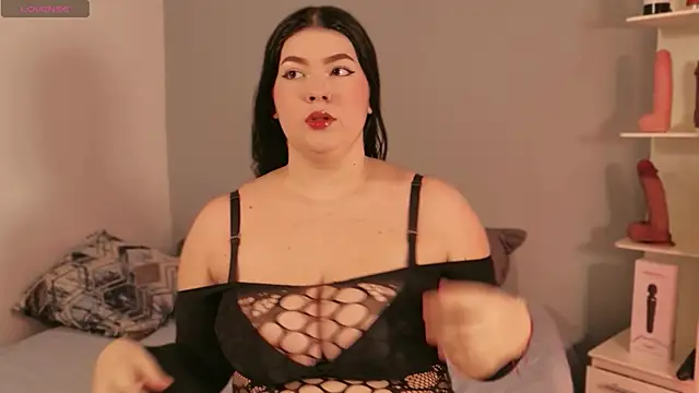 Ale Silvanna online show from May 12, 2026, 8:28 pm