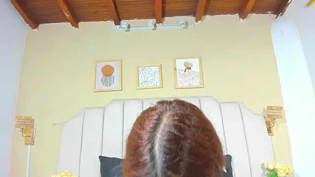 Snapshot of Sara_Hanks chatting on April 25, 2026, 4:48 pm Sara Hanks online show from April 25, 2026, 4:48 pm