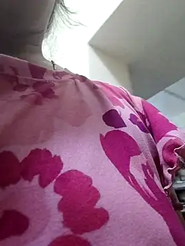 Snapshot of HeartlessGirl chatting on March 25, 2026, 5:52 pm HeartlessGirl online show from March 25, 2026, 5:52 pm