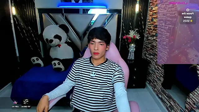 Snapshot of IsaacNovaa chatting on March 26, 2026, 1:06 pm IsaacNovaa online show from March 26, 2026, 1:06 pm