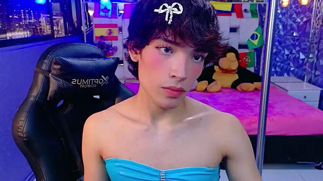 Snapshot of IsaacNovaa chatting on June 27, 2026, 8:36 pm IsaacNovaa online show from June 27, 2026, 8:36 pm