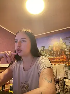 Avellya online show from March 26, 2026, 9:53 pm