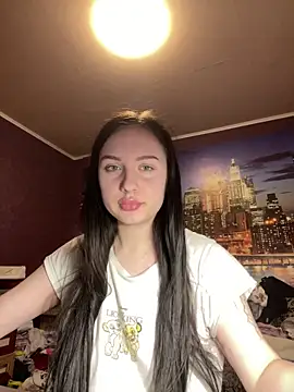 Avellya online show from March 27, 2026, 2:39 pm