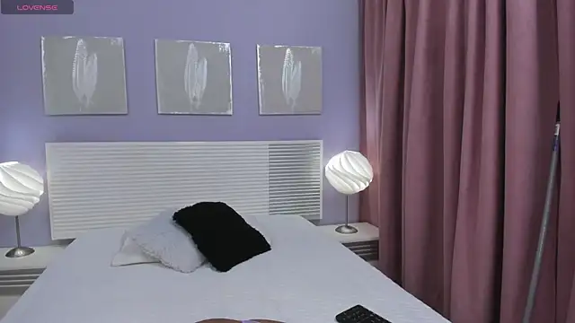 Mia Ebonyy online show from March 26, 2026, 12:33 pm