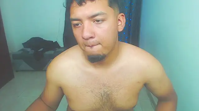 Snapshot of Itsdavidxxx chatting on May 7, 2026, 1:16 pm Itsdavidxxx online show from May 7, 2026, 1:16 pm
