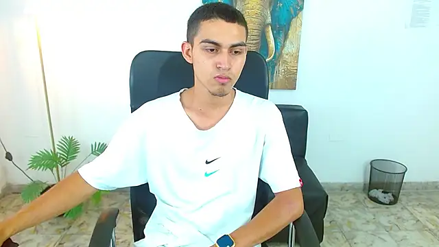 lucass 18 online show from March 27, 2026, 8:41 pm