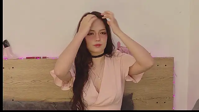 Sweet Alice S online show from May 1, 2026, 9:25 am