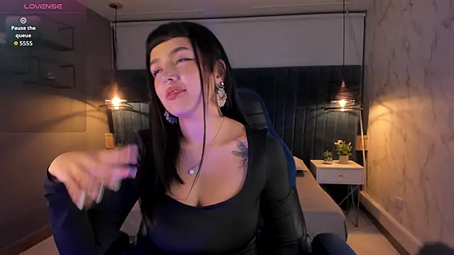 Snapshot of magic_zantana chatting on May 26, 2026, 10:50 pm magic zantana online show from May 26, 2026, 10:50 pm