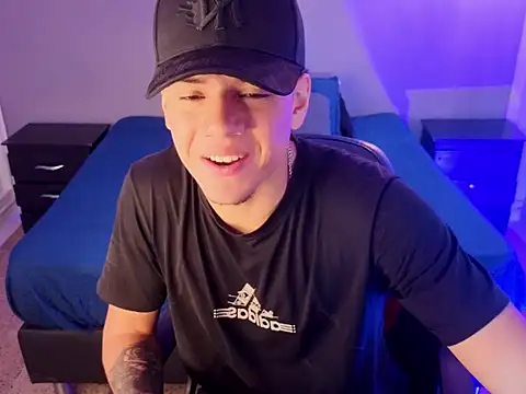 Erick  1 online show from May 2, 2026, 2:49 am