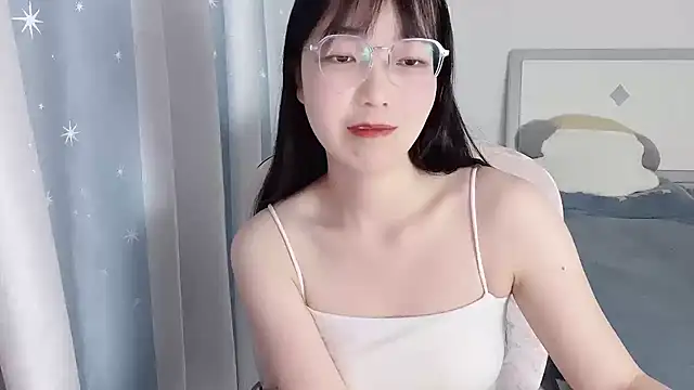 Snapshot of Anya-2026 chatting on April 22, 2026, 12:18 pm Anya-2026 online show from April 22, 2026, 12:18 pm