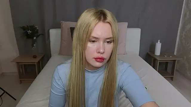 MelissaAvis online show from June 23, 2026, 5:38 am