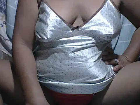 Snapshot of PinayCherry chatting on April 5, 2026, 2:03 pm PinayCherry online show from April 5, 2026, 2:03 pm
