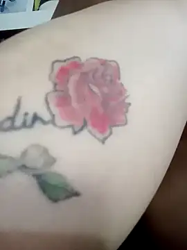     Singlemom     online show from March 28, 2026, 3:28 am