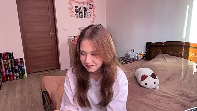 NyelleSpir online show from May 13, 2026, 3:20 pm