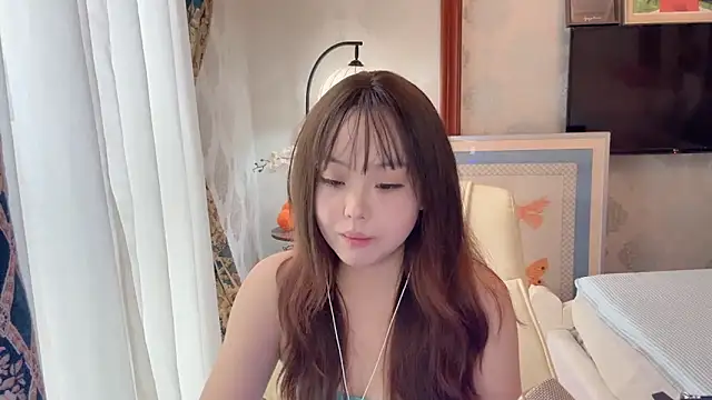Snapshot of thelittlexx chatting on June 17, 2026, 8:06 am thelittlexx online show from June 17, 2026, 8:06 am