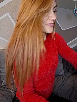 SlimBellaOfficial online show from April 19, 2026, 3:22 pm