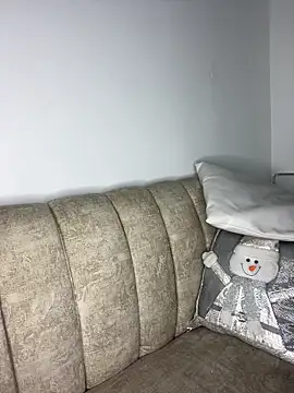 Snapshot of Saraa_M chatting on March 28, 2026, 10:42 pm Saraa M online show from March 28, 2026, 10:42 pm