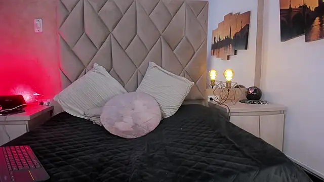 Snapshot of Cinthia_Cortes chatting on March 30, 2026, 7:48 pm Cinthia Cortes online show from March 30, 2026, 7:48 pm