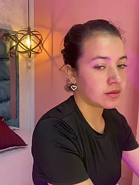 Snapshot of tinkerbell_pink22 chatting on March 31, 2026, 1:22 pm tinkerbell pink22 online show from March 31, 2026, 1:22 pm