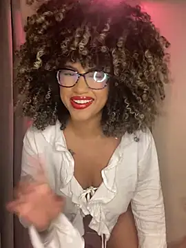 Snapshot of Kendra_curly chatting on June 1, 2026, 12:12 am Kendra curly online show from June 1, 2026, 12:12 am