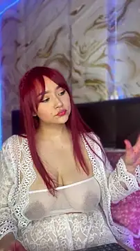 Snapshot of SweetLittleRed chatting on May 4, 2026, 5:14 am SweetLittleRed online show from May 4, 2026, 5:14 am