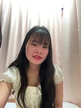 Snapshot of Naked-xx chatting on May 17, 2026, 3:15 am Naked-xx online show from May 17, 2026, 3:15 am