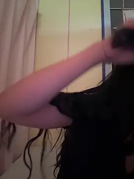 Snapshot of Naked-xx chatting on May 26, 2026, 10:39 pm Naked-xx online show from May 26, 2026, 10:39 pm