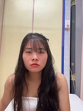 Snapshot of Naked-xx chatting on June 13, 2026, 1:31 pm Naked-xx online show from June 13, 2026, 1:31 pm