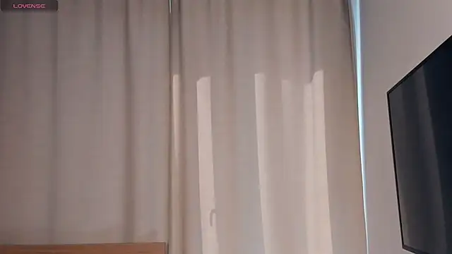 JuliannPaysour online show from March 30, 2026, 7:31 am