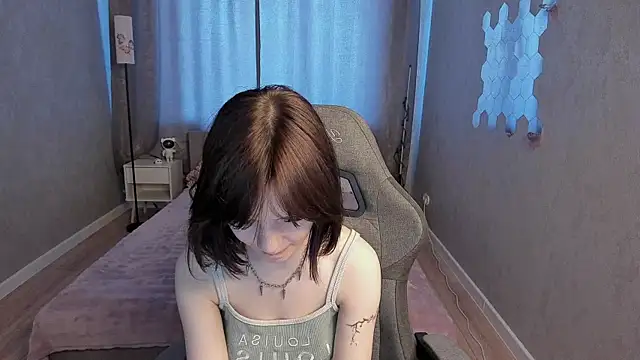 Snapshot of Loly_Cuttie chatting on June 5, 2026, 10:10 am Loly Cuttie online show from June 5, 2026, 10:10 am