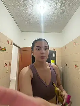 Snapshot of Cami_olarte chatting on July 12, 2026, 8:11 pm Cami olarte online show from July 12, 2026, 8:11 pm