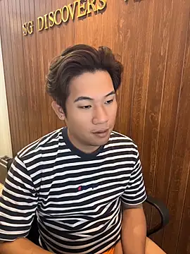Snapshot of Titanryu chatting on April 7, 2026, 2:56 am Titanryu online show from April 7, 2026, 2:56 am